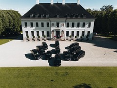 The LuxLimo fleet: Mercedes-Benz EQS, EQE, EQV, EQV VIP and BMW i7