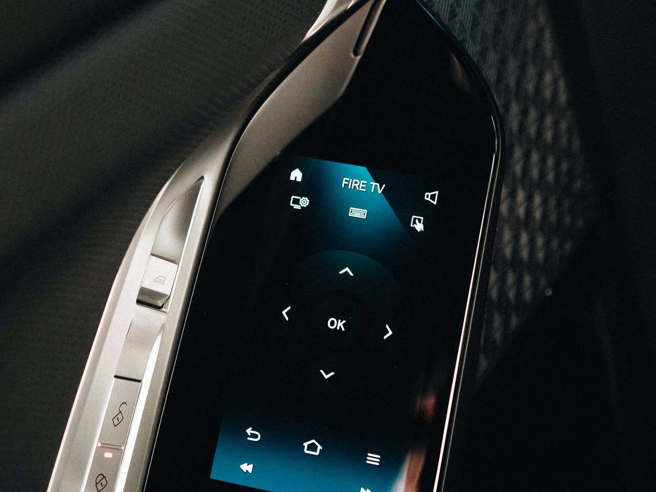The touchscreen in the rear door of the BMW i7